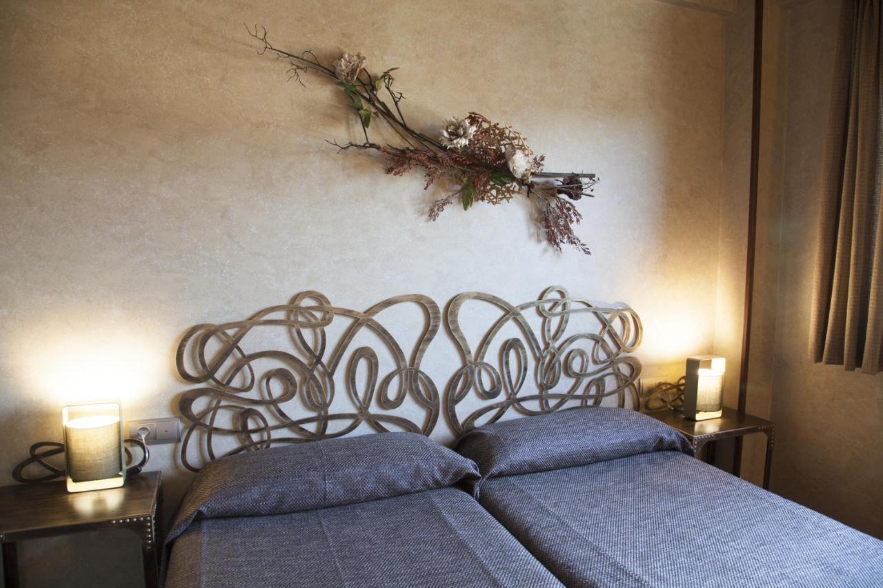 Hotel Albergue La Casa Del Peregrino Эль-Асебо-де-Сан-Мигель Экстерьер фото