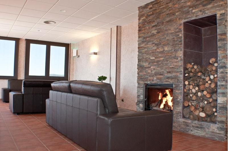 Hotel Albergue La Casa Del Peregrino Эль-Асебо-де-Сан-Мигель Экстерьер фото